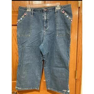 VTG Y2K LA BLUES Women Sz 18 W Blue Jean Capri Pants Embroidered Flowers Stretch